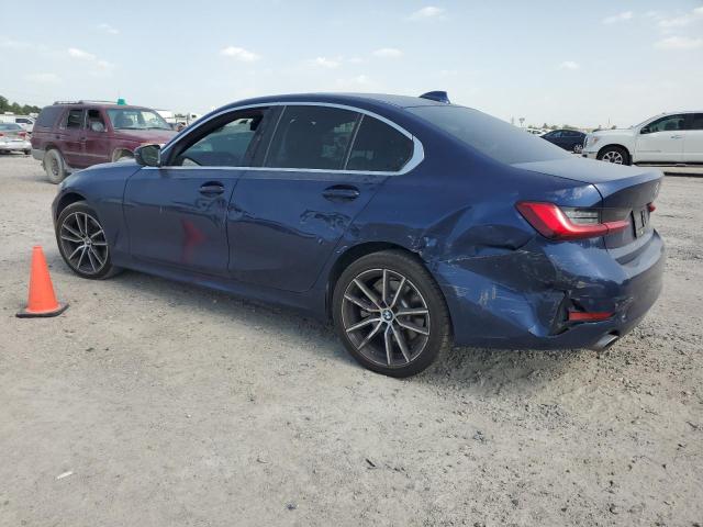 WBA5R1C52KAK10635 - 2019 BMW 330I BLUE photo 2