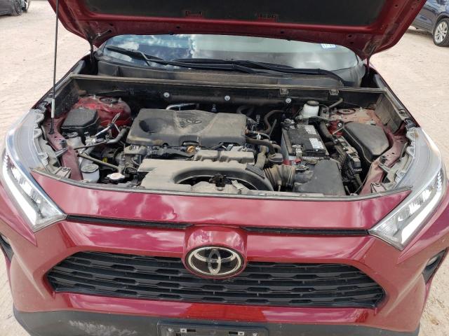 2T3C1RFV3MW173711 - 2021 TOYOTA RAV4 XLE PREMIUM MAROON photo 12