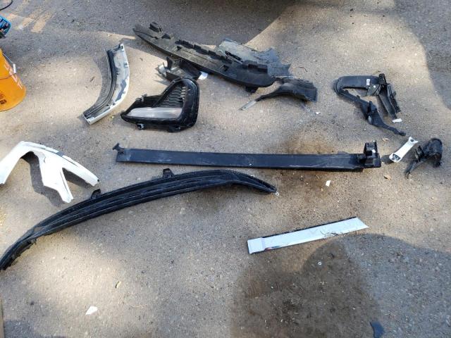 1J4RG4GK8AC126585 - 2010 JEEP COMMANDER SPORT თეთრი ფოტო 12