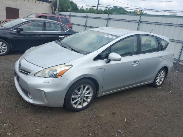 2013 TOYOTA PRIUS V, null