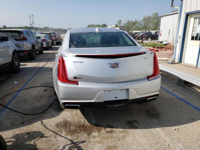 2G61M5S32J9141904 - 2018 CADILLAC XTS LUXURY SILVER photo 6