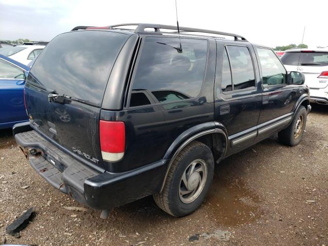 1GNDT13WX12156848 - 2001 CHEVROLET BLAZER BLACK photo 3