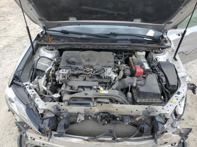 4T1B61HK7JU023915 - 2018 TOYOTA CAMRY XSE SILVER photo 11