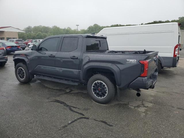 3TMLB5JN6RM029639 - 2024 TOYOTA TACOMA DOUBLE CAB GRAY photo 2