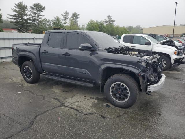 3TMLB5JN6RM029639 - 2024 TOYOTA TACOMA DOUBLE CAB GRAY photo 4