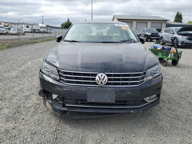 1VWBT7A32GC066007 - 2016 VOLKSWAGEN PASSAT SE BLACK photo 5