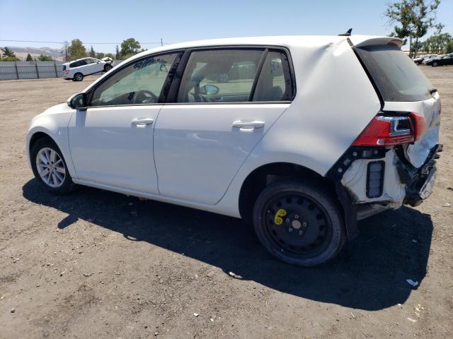 3VW117AU1HM026463 - 2017 VOLKSWAGEN GOLF S WHITE photo 2