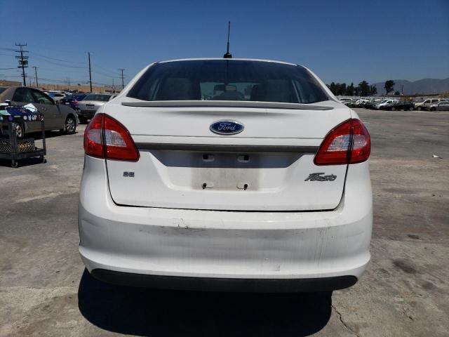 3FADP4BJ2CM126359 - 2012 FORD FIESTA SE WHITE photo 6