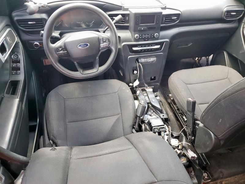 1FM5K8AB2MGB18333 - 2021 FORD EXPLORER POLICE INTERCEPTOR WHITE photo 8