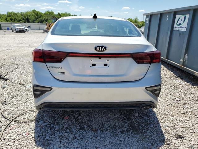 3KPF24AD0ME284644 - 2021 KIA FORTE FE SILVER photo 6