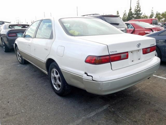 JT2BG22K9X0333119 - 1999 TOYOTA CAMRY LE  photo 3