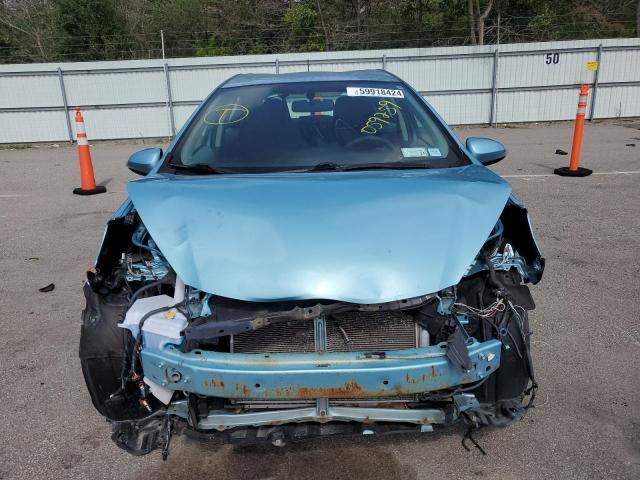 JTDKDTB35E1059259 - 2014 TOYOTA PRIUS C BLUE photo 5