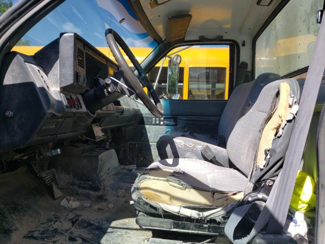 1GBJ7H1C52J500325 - 2002 CHEVROLET C-SERIES C7H042 白色 照片 7