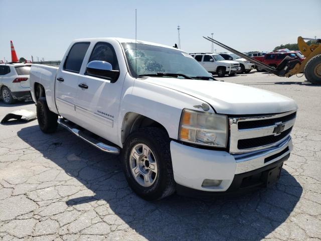 3GCPCSE07BG404499 - 2011 CHEVROLET SILVERADO C1500 LT WHITE photo 4