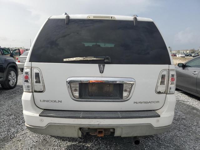 5LMFU27R13LJ16348 - 2003 LINCOLN NAVIGATOR WHITE photo 6
