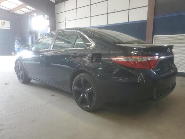 4T1BF1FK9GU611231 - 2016 TOYOTA CAMRY LE BLUE photo 2