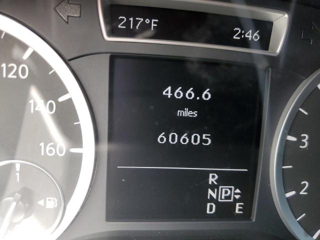 SJKCH5CP3JA056194 - 2018 INFINITI QX30 BASE SILVER photo 8