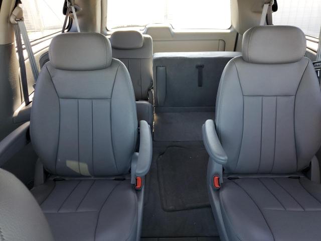 2C4GP54L45R317062 - 2005 CHRYSLER TOWN & COU TOURING 银色 照片 10