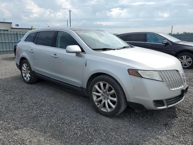 2LMHJ5AR4BBJ54643 - 2011 LINCOLN MKT SILVER photo 4