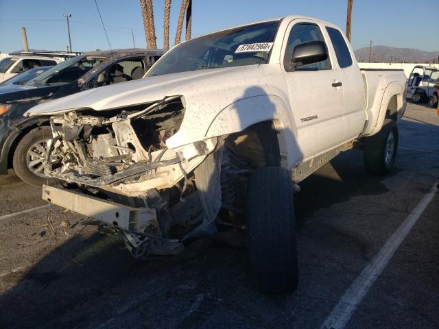 5TETU62N36Z228290 - 2006 TOYOTA TACOMA PRERUNNER ACCESS CAB WHITE photo 2