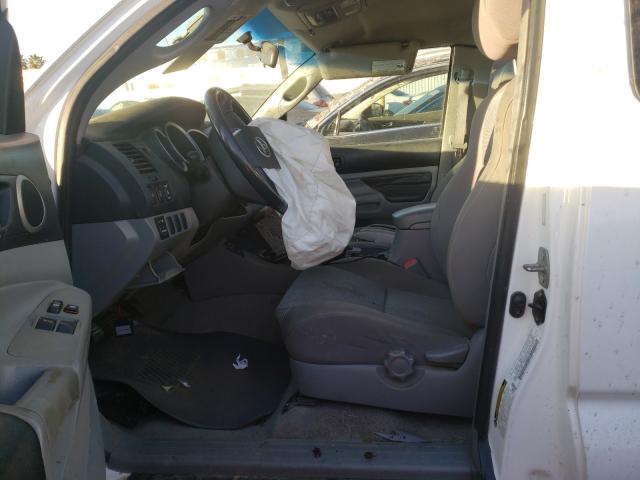 5TETU62N36Z228290 - 2006 TOYOTA TACOMA PRERUNNER ACCESS CAB WHITE photo 5