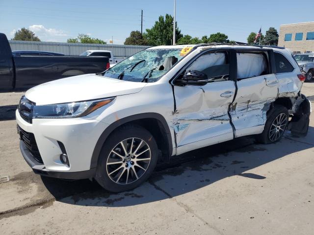 2017 TOYOTA HIGHLANDER SE, 