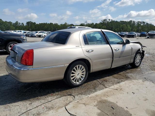 1LNHM81W53Y606680 - 2003 LINCOLN TOWN CAR EXECUTIVE Braun Foto 3