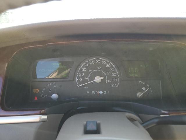 1LNHM81W53Y606680 - 2003 LINCOLN TOWN CAR EXECUTIVE Braun Foto 9