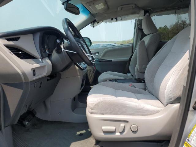 5TDKK3DCXGS735567 - 2016 TOYOTA SIENNA LE SILVER photo 7