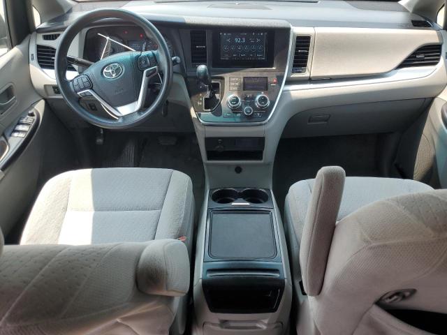 5TDKK3DCXGS735567 - 2016 TOYOTA SIENNA LE SILVER photo 8