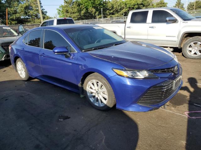 4T1B11HK8JU665042 - 2018 TOYOTA CAMRY L BLUE photo 4