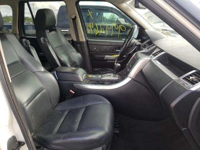 SALSF25459A215176 - 2009 LAND ROVER RANGE ROVE HSE WHITE photo 5