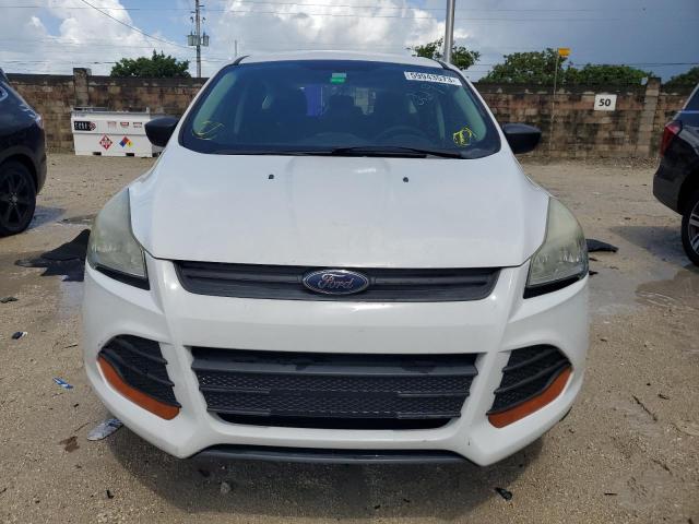 1FMCU0F70EUB22987 - 2014 FORD ESCAPE S WHITE photo 5