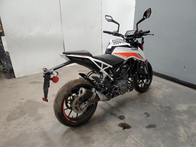 MD2JPJ401NC234633 - 2022 KTM 390 DUKE TWO TONE photo 4