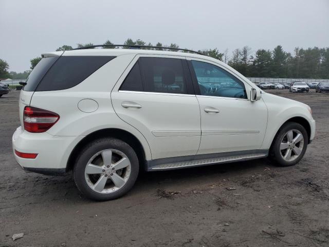 4JGBB8GB7AA540199 - 2010 MERCEDES-BENZ ML 350 4MATIC WHITE photo 3