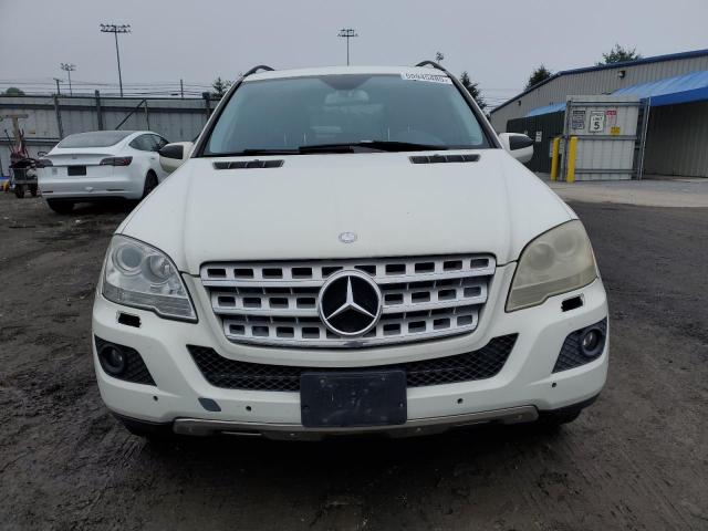 4JGBB8GB7AA540199 - 2010 MERCEDES-BENZ ML 350 4MATIC WHITE photo 5