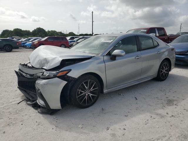 2022 TOYOTA CAMRY SE, 