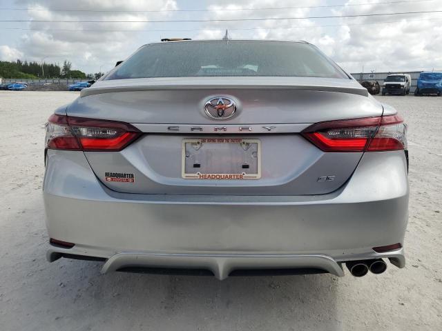 4T1T11AK1NU038087 - 2022 TOYOTA CAMRY SE Күміс фото 6