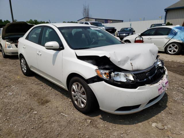 KNAFU4A25D5719661 - 2013 KIA FORTE EX WHITE photo 4