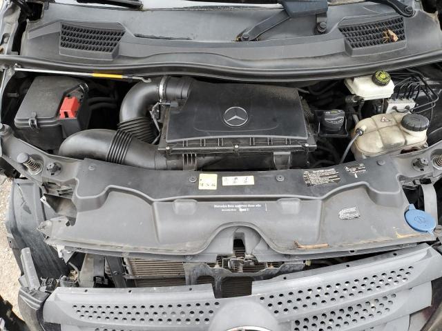 WD4PG2EE9J3374249 - 2018 MERCEDES-BENZ METRIS BLACK photo 11