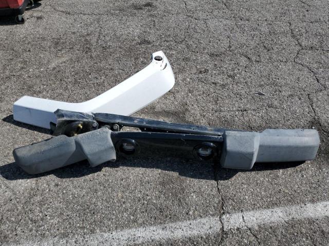 1C4HJWEG9JL819825 - 2018 JEEP WRANGLER U SAHARA 白色 照片 13