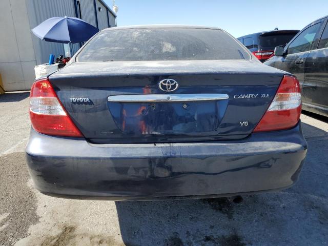 JTDBF30K730114494 - 2003 TOYOTA CAMRY LE BLUE photo 6