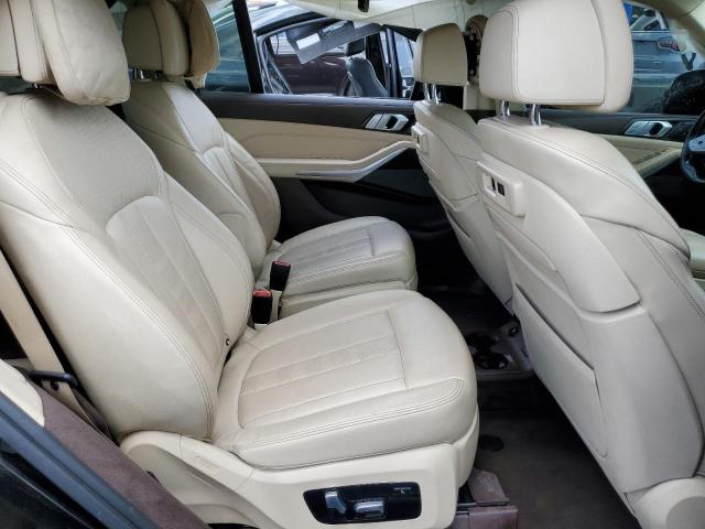 5UXCW2C53KL082241 - 2019 BMW X7 XDRIVE40I შავი ფოტო 11