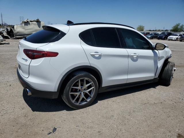 ZASPAKBN5K7C30246 - 2019 ALFA ROMEO STELVIO TI WHITE photo 3