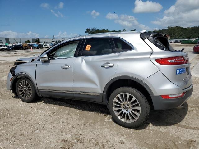 5LMCJ3C9XGUJ31552 - 2016 LINCOLN MKC RESERVE GRAY photo 2