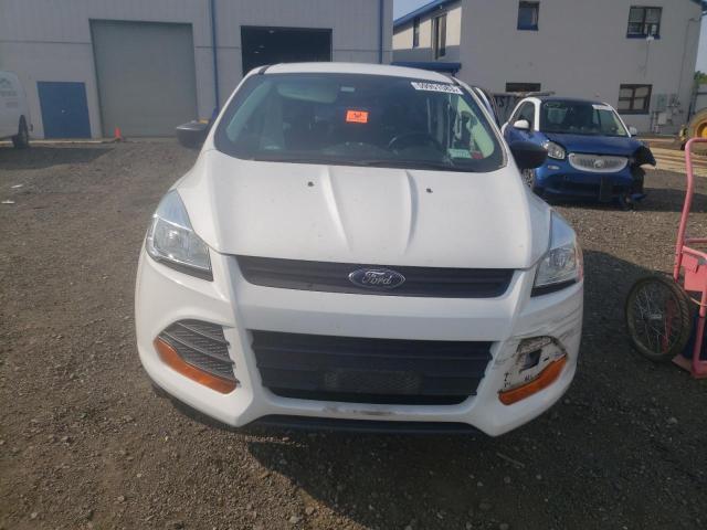 1FMCU0F79GUB60608 - 2016 FORD ESCAPE S WHITE photo 5