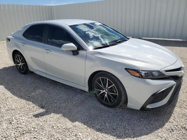 4T1G11AK5PU128184 - 2023 TOYOTA CAMRY SE NIGHT SHADE GRAY photo 4