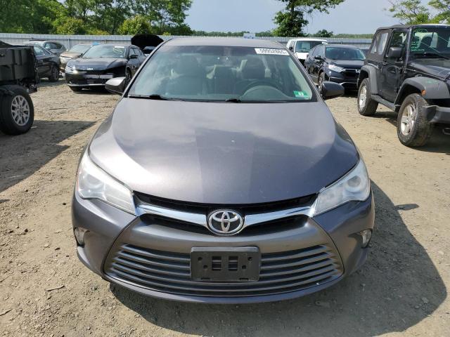 4T1BF1FKXHU353027 - 2017 TOYOTA CAMRY LE 灰色 照片 5