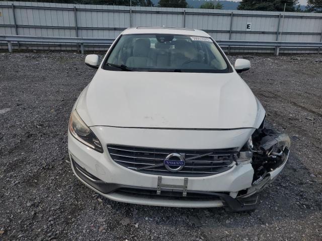 YV1612TK2F1334561 - 2015 VOLVO S60 PREMIER WHITE photo 5