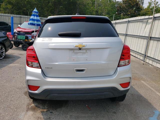 3GNCJKSB3LL294576 - 2020 CHEVROLET TRAX LS SILVER photo 6